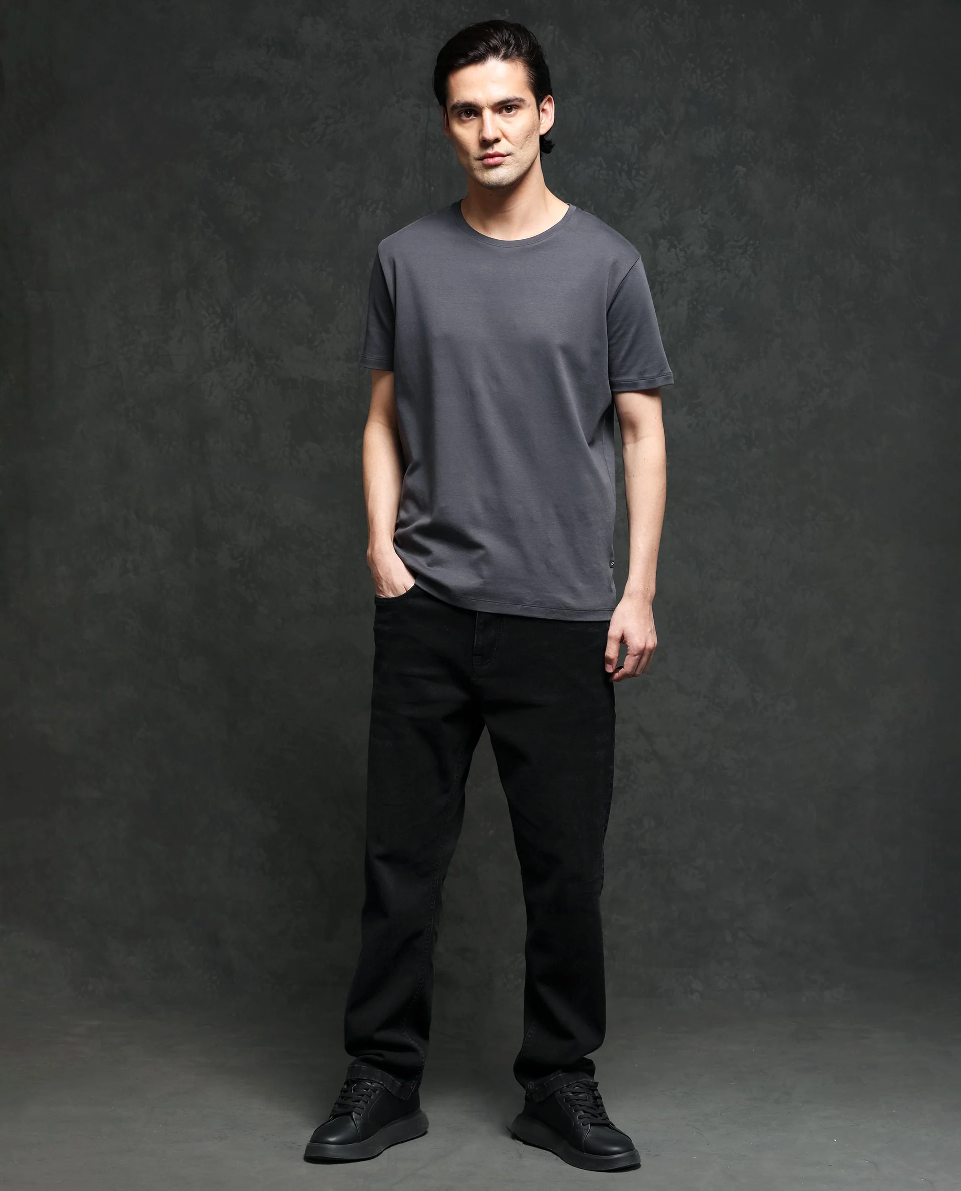 GREY-TEE---NO-TAG6554